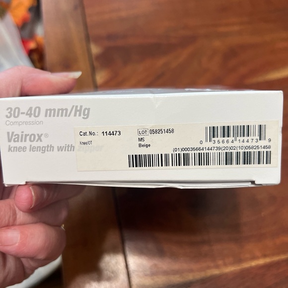 JOBST Vairox 30-40mmHg Open Toe Knee High Sock w/Zipper Size: Medium A Short - Picture 4 of 4